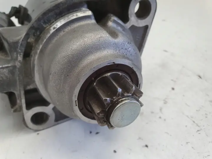 Audi A3 8L 1.8 T ROZRUSZNIK 0001121026 bosch