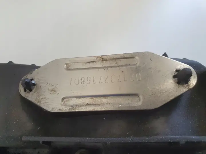 Range Rover III L322 3.6 TD V8 POKRYWA ZAWORÓW 6H4Q-9424-GC