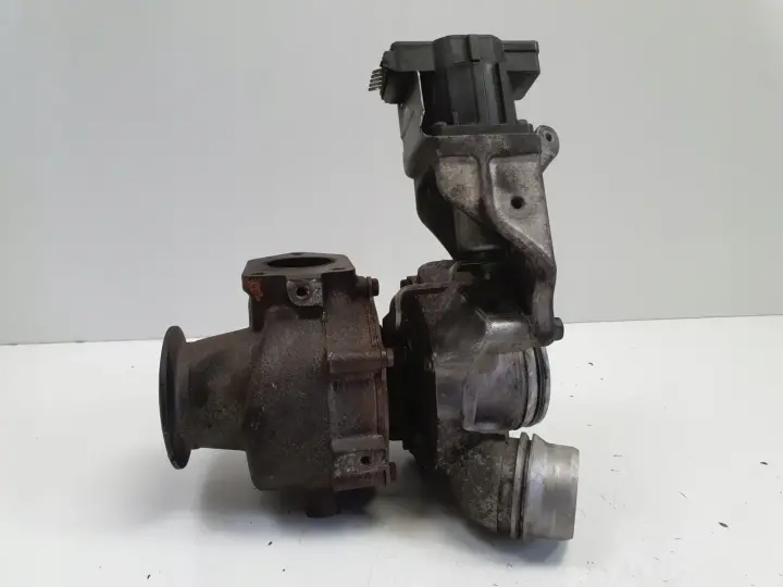 BMW E87 E90 2.0 D N47 TURBOSPRĘŻARKA turbo
