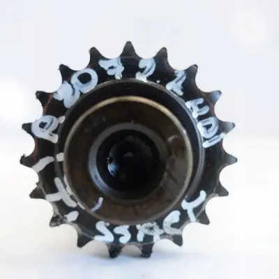 Peugeot 807 2.2 HDI WAŁEK ROZRZĄDU ssący