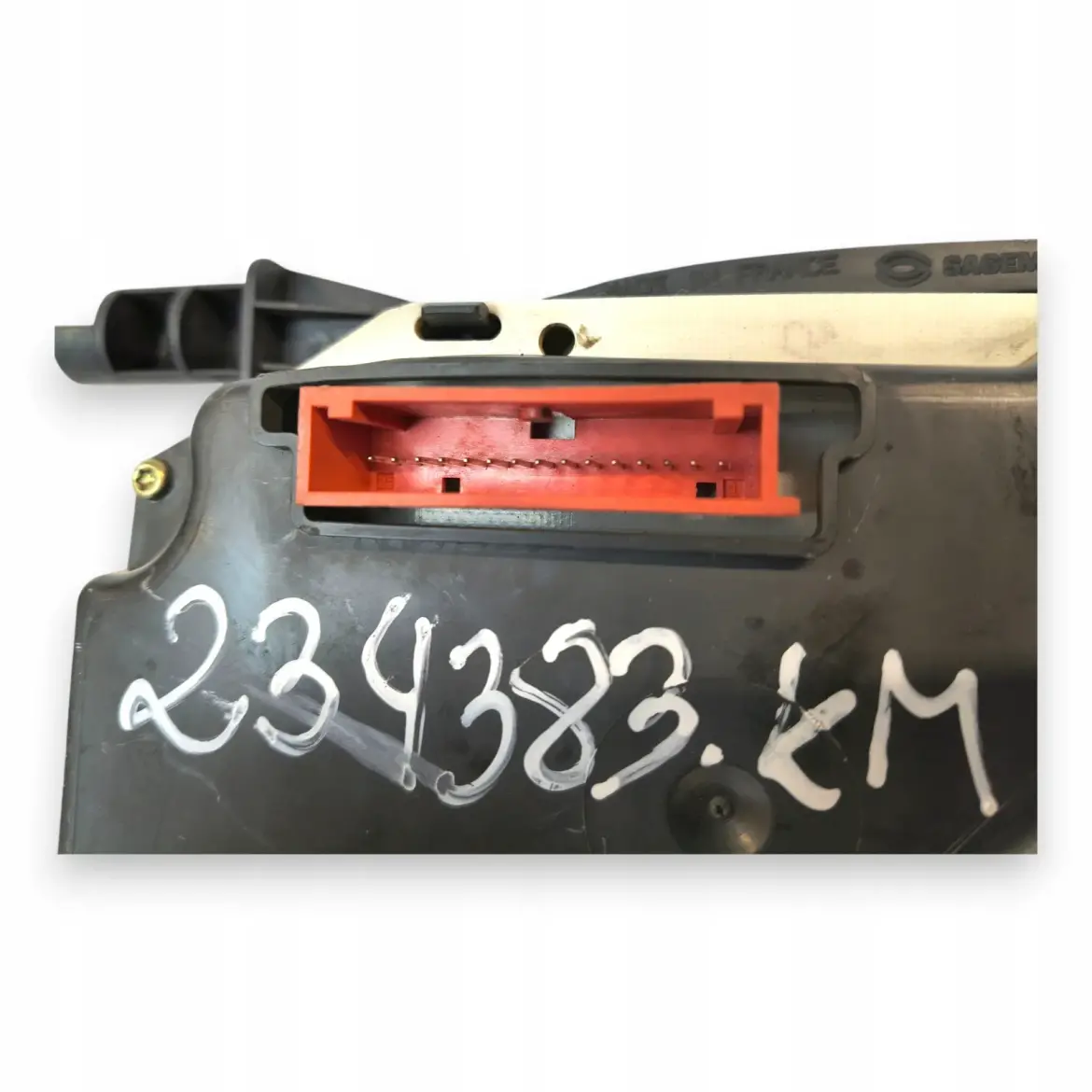 15da5abe6e865073e38227779ae86c09