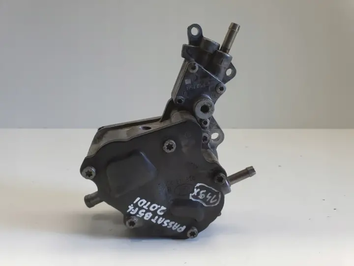 VW Passat B5 1.9 TDI POMPA VACUM wakum 038145209A