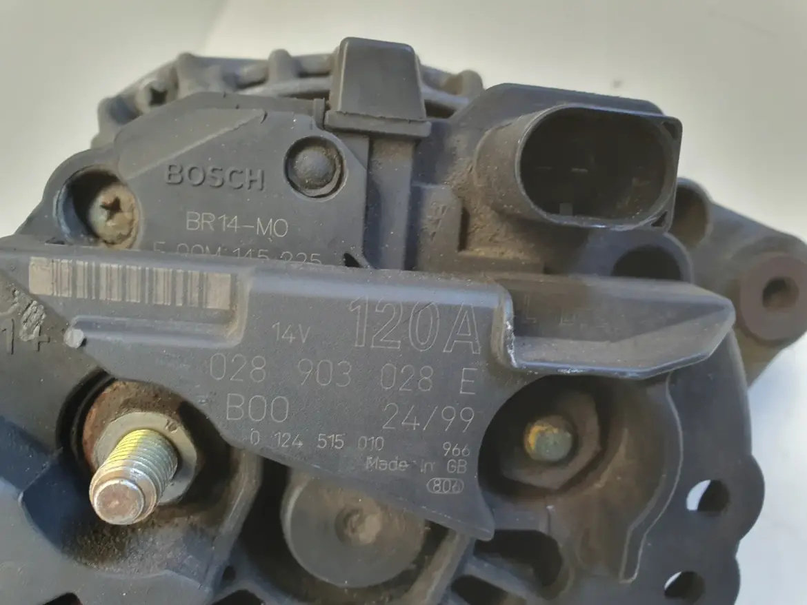 Audi A3 8L Golf IV 1.9 TDI ALTERNATOR 028903028E 0124515010 120A