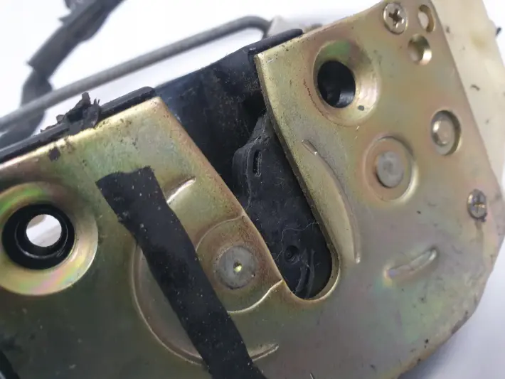 Mazda Xedos 9 ZAMEK DRZWI LEWY PRZÓD Przedni