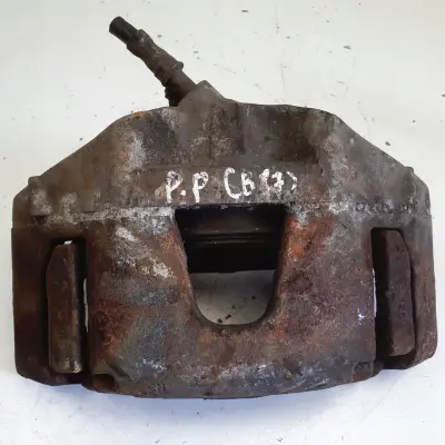 Volvo V40 II PRZEDNI ZACISK HAMULCOWY prawy przód PASAŻERA P.P 976