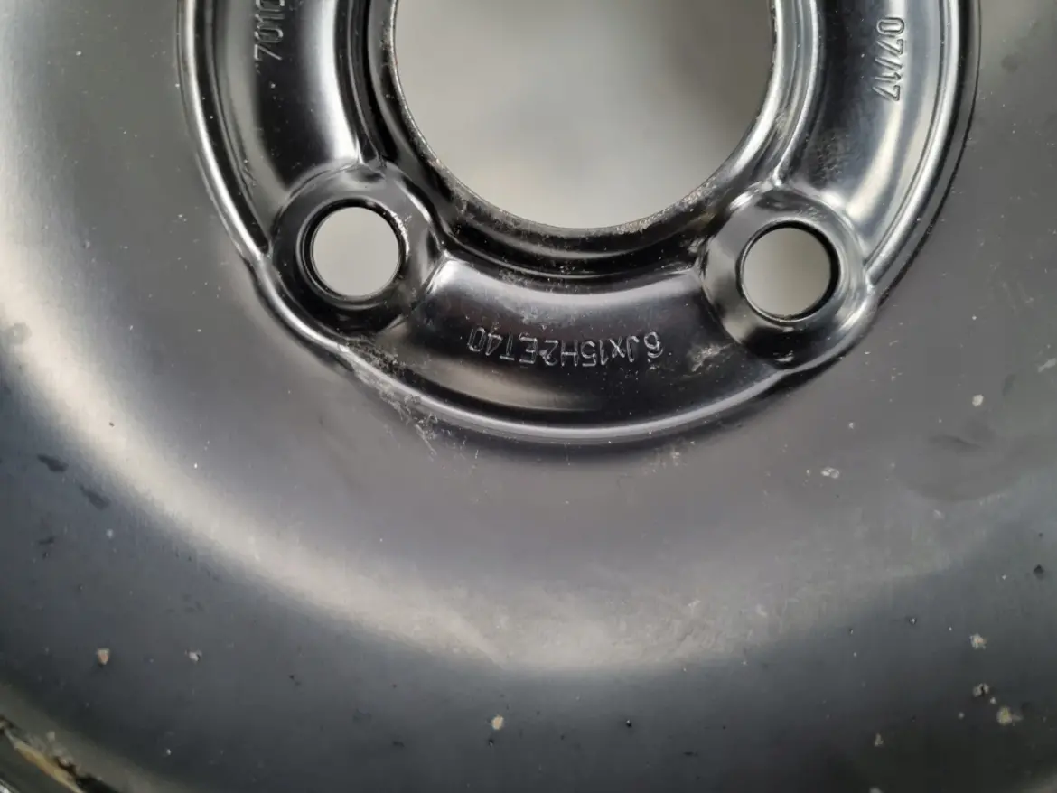 703ca2d2128ab34c6e12ca8e8215504f