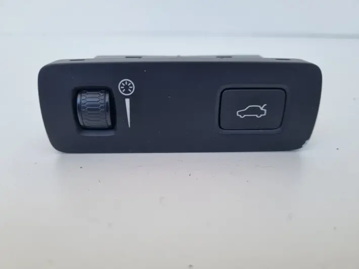 Volvo V90 II XC60 II XC90 II PRZYCISK OTWIERQANIA KLAMPY BAGAŻNIKA 31443873