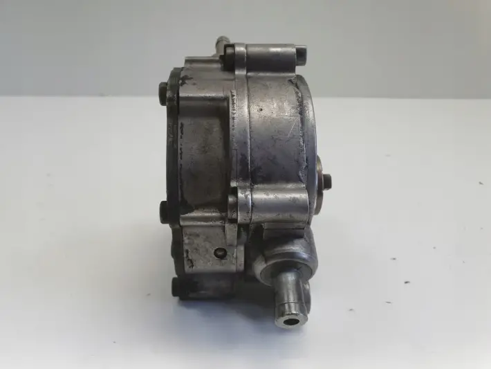 Audi A4 B7 1.9 TDI POMPA VACUM wakum 038145209A
