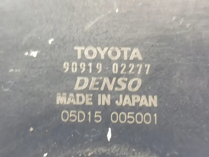 Toyota Corolla E21 2.0 H CEWKA ZAPŁONOWA 90919-02277 oryginał