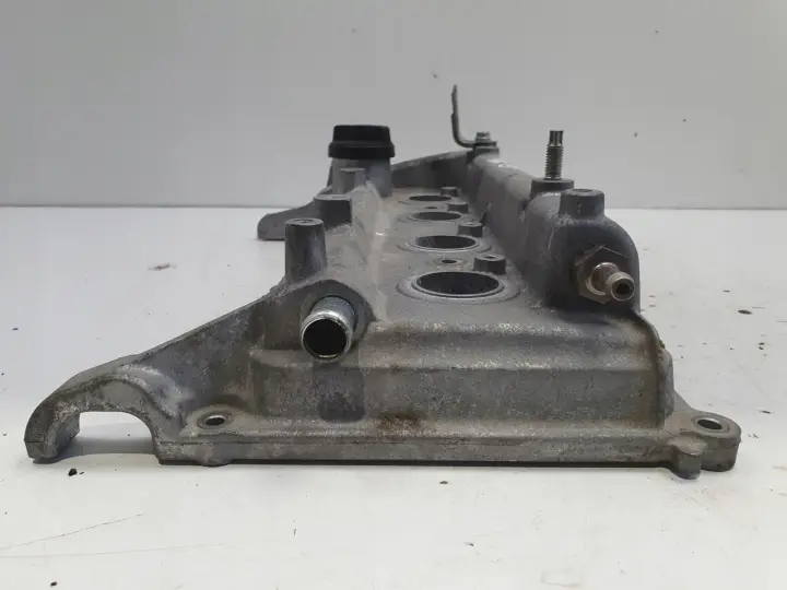 Toyota Yaris III 1.5 H POKRYWA ZAWORÓW 1NZ