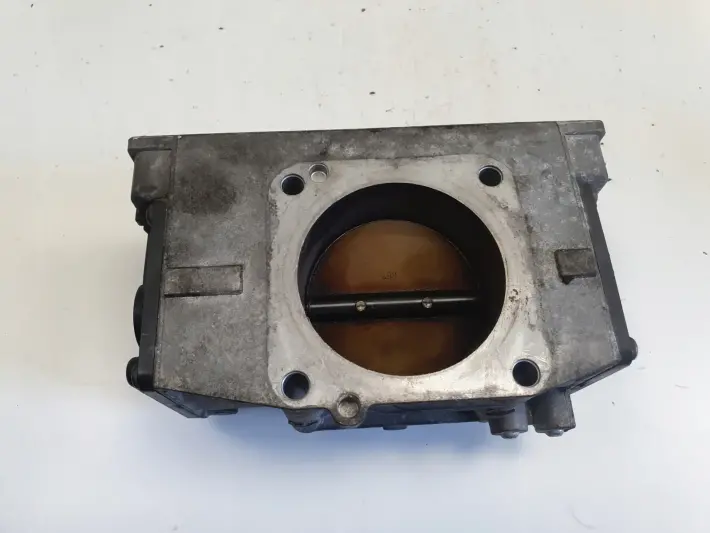 Volvo S80 S60 V70 II 2.4 B PRZEPUSTNICA 8644344