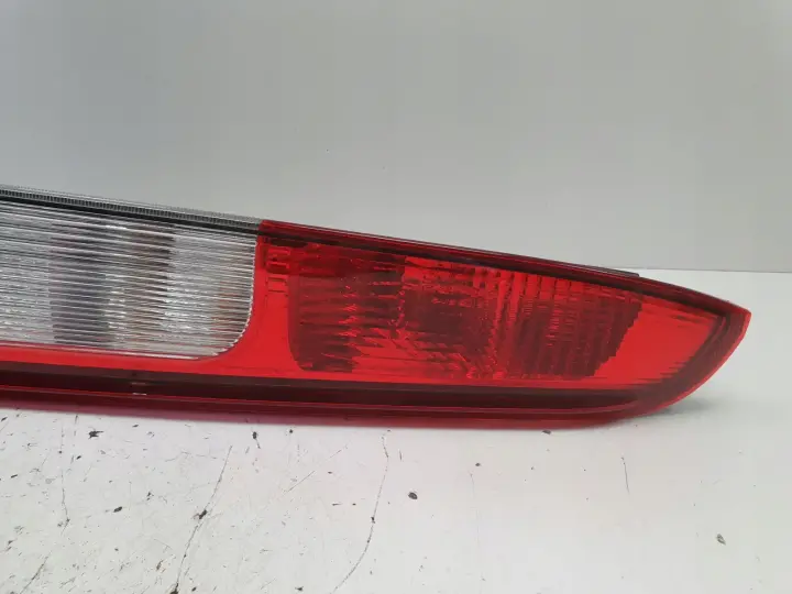 Ford C-Max I 03-06r TYLNA LAMPA PRAWA prawy tył pasażera
