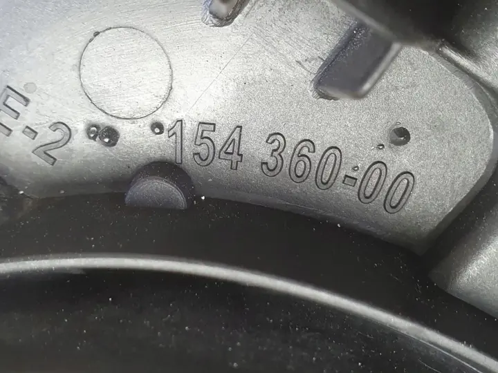 Mercedes W211 02-06 PRZEDNIA LAMPA PRAWA prawy przód anglik 154360-00
