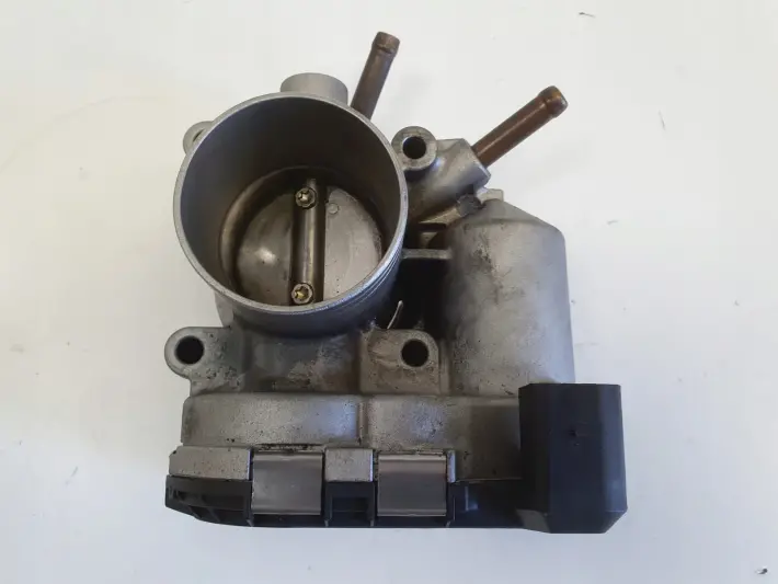 VW Lupo 1.4 16V PRZEPUSTNICA 0280750095 030133062C