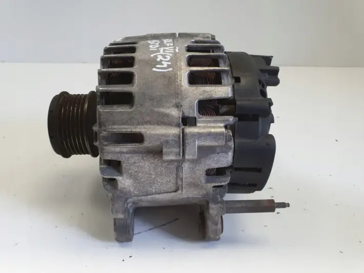 VW Golf VI 1.6 TDI ALTERNATOR 03L903023A 140A valeo