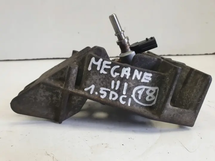 Renault Megane III 1.5 DCI WTRYSKIWACZ DPF łapa