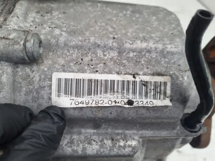 BMW X3 F25 2.0 D REDUKTOR MANUALNEJ SKRZYNI BIEGÓW 7649782
