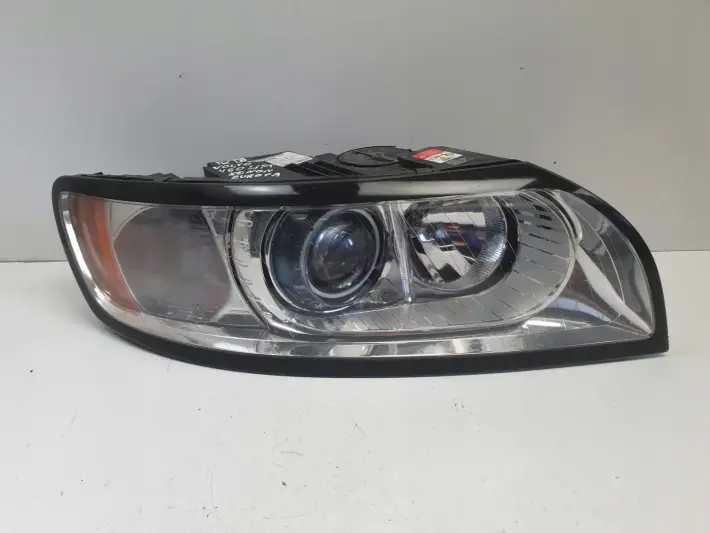 Volvo S40 II V50 LIFT PRZEDNIA LAMPA PRAWA prawy przód XENON 31265710