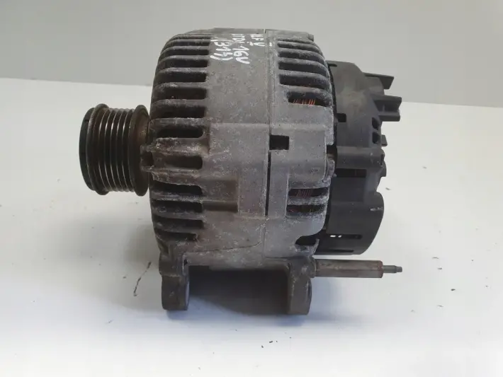 VW Golf V 2.0 TDI ALTERNATOR 021903026L 180A valeo