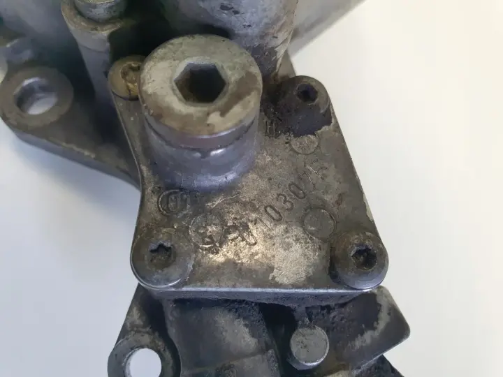 Audi A3 8L Golf IV 1.9 TDI POMPA VACUM wakum LUK 038145209A