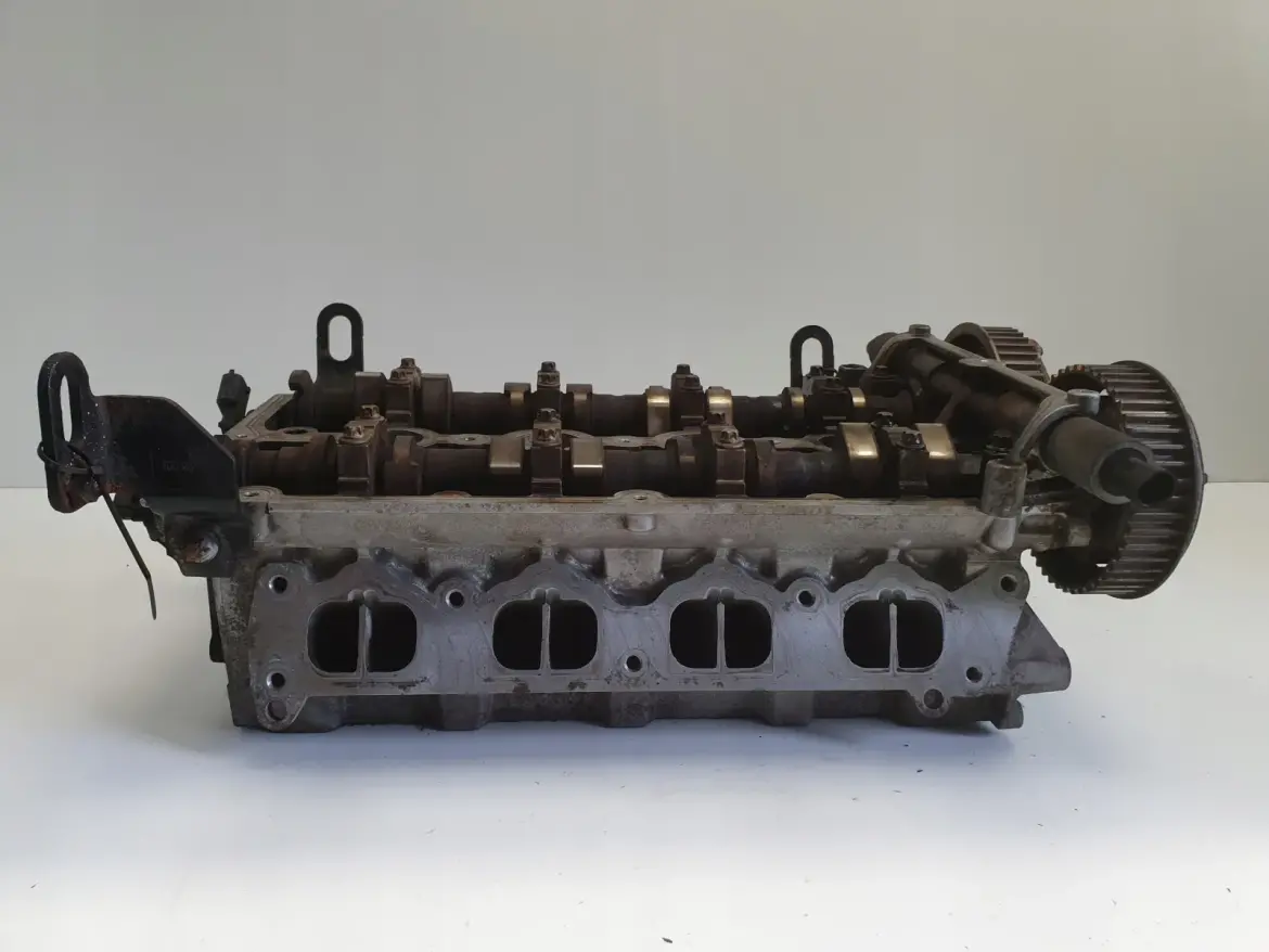 Opel Zafira B Astra J 1.6 16V A16XER GŁOWICA CYLINDRÓW 55559340