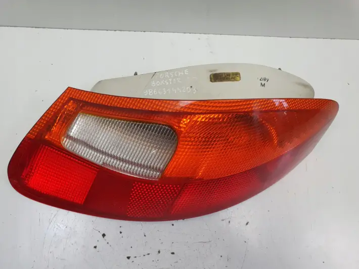 Porsche Boxster 986 TYLNA LAMPA PRAWA prawy tył 986631404