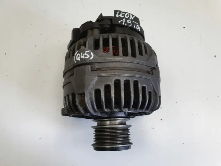 Audi A3 8L Golf IV Seat Leon 1.9 TDI ALTERNATOR 028903028E 120A