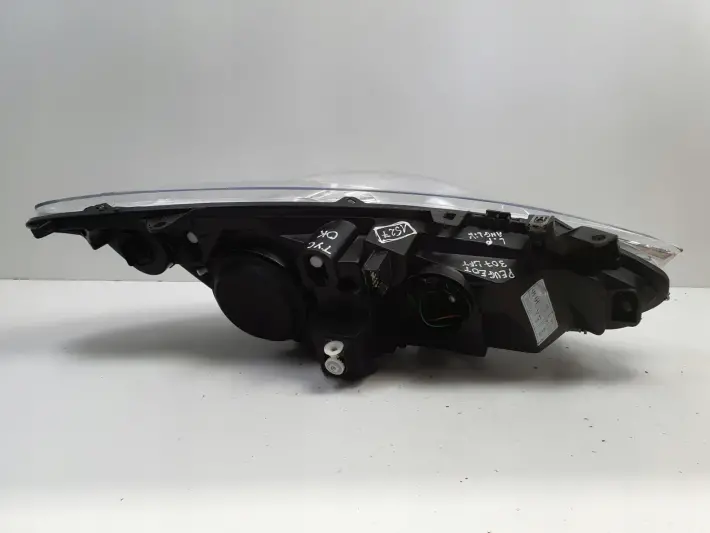 Peugeot 307 05-08r LIFT PRZEDNIA LAMPA LEWA lewy przód