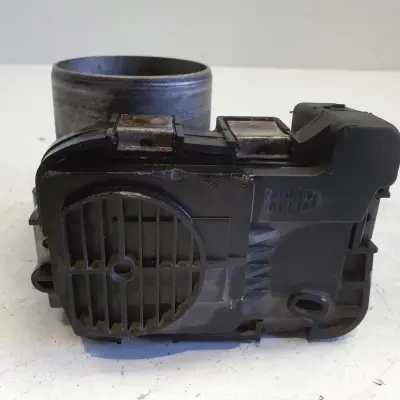 VW Golf V 1.6 FSI PRZEPUSTNICA 03C133062A