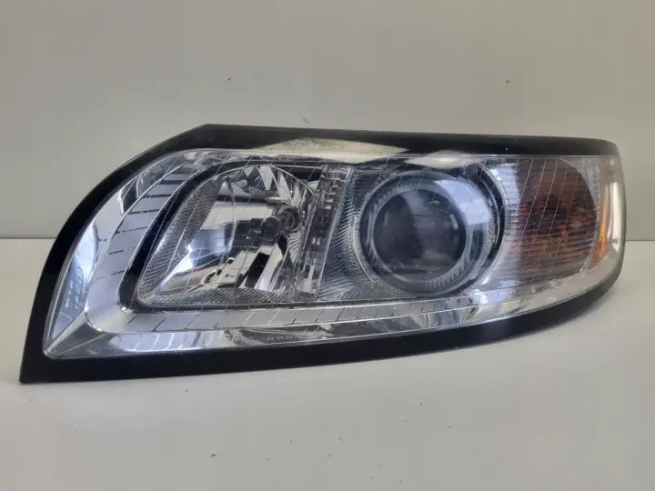 Volvo S40 II V50 LIFT XENON PRZEDNIA LAMPA LEWA lewy przód KOMPLET 31299587