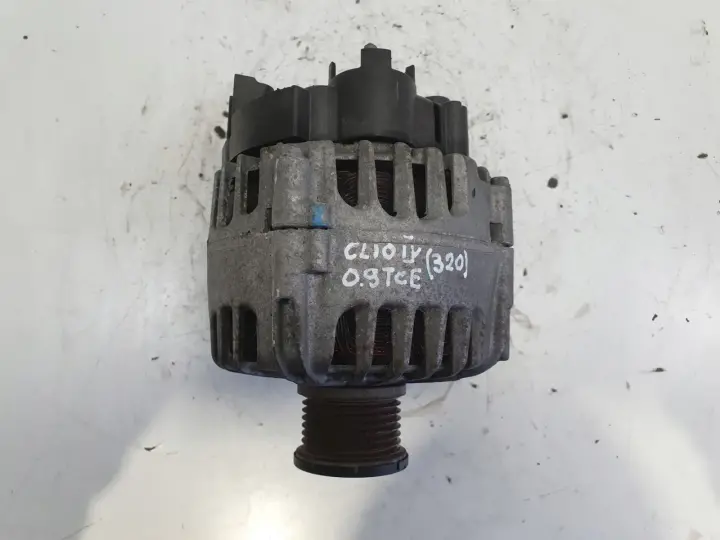 Renault Clio IV 0.9 TCe ALTERNATOR valeo 231007842R