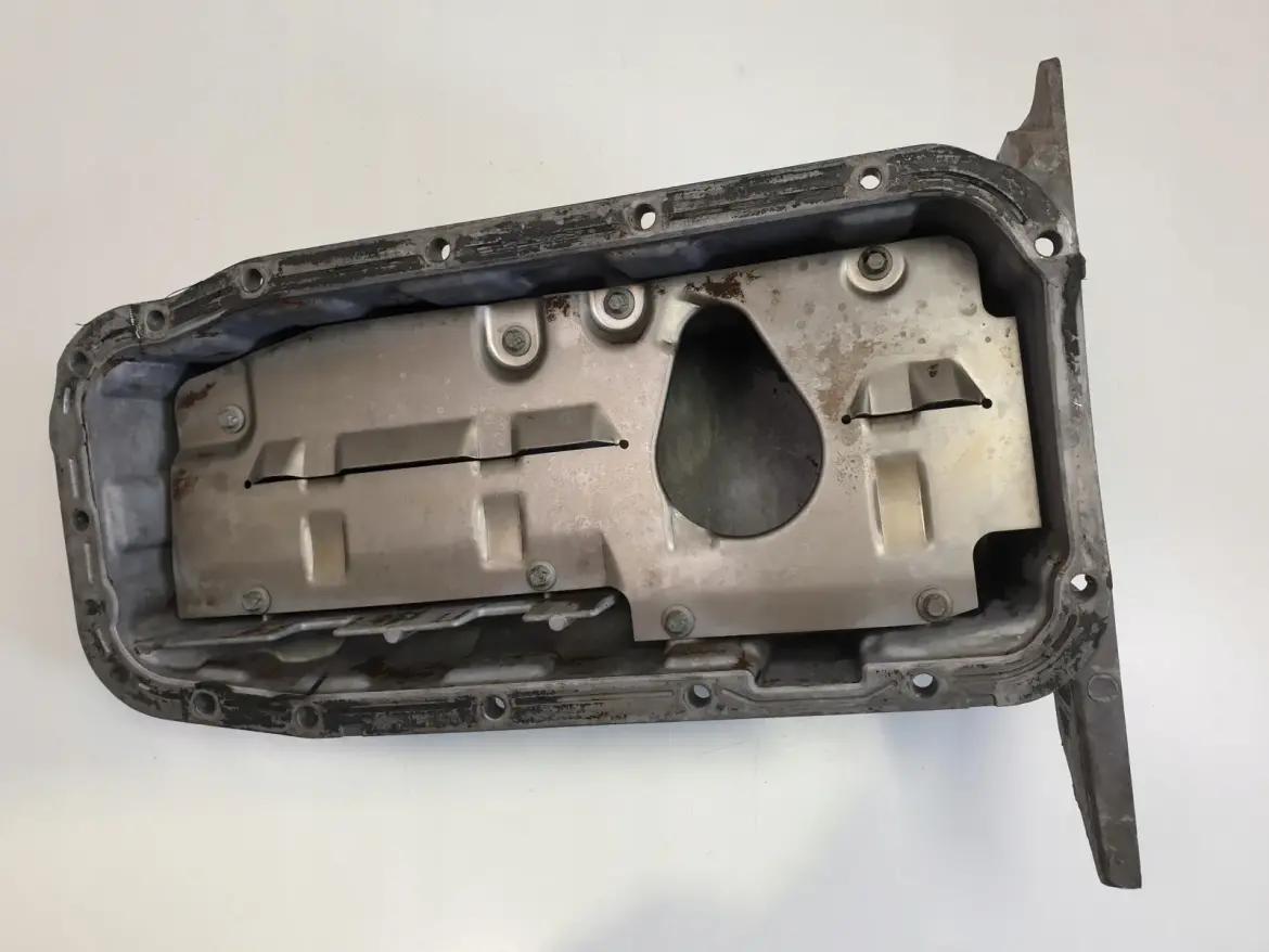 Opel Vectra B 1.6 16V MISKA OLEJU olejowa 90400211