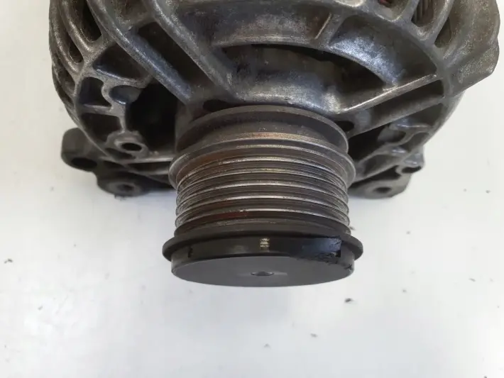 Seat Leon I 1.9 TDI ALTERNATOR bosch 028903028E 120A