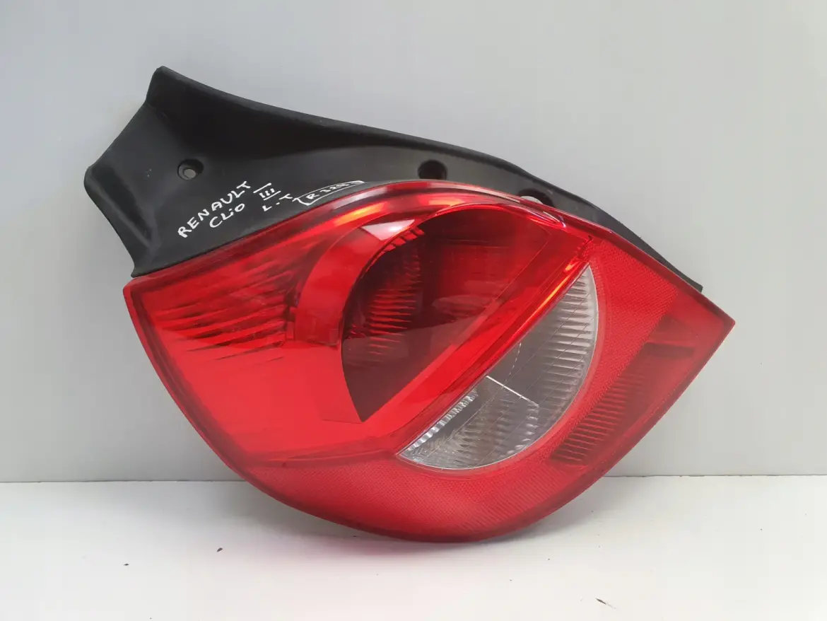 Renault Clio III HB 05-09r TYLNA LAMPA LEWA lewy tył kierowcy 89035079
