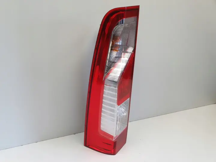 Renault Master III 10-24r TYLNIA TYLNA LAMPA LEWA lewy tył 65550023R