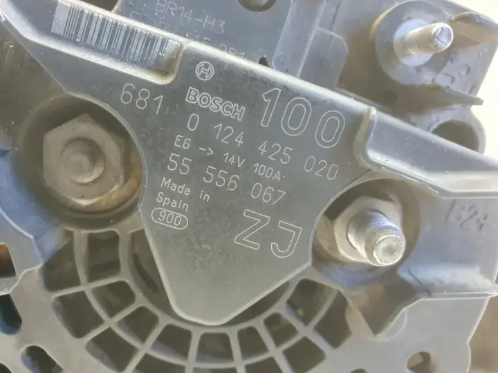 Opel Zafira B 1.8 16V ALTERNATOR 100A 0124425020 bosch