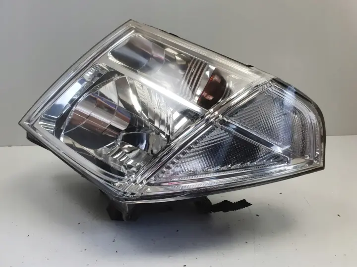 Nissan Pathfinder R51 Navara D40 III PRZEDNIA LAMPA LEWA LEWY PRZÓD xenon