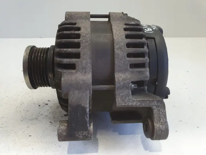 Opel Meriva B 1.4 T Turbo ALTERNATOR 13500582