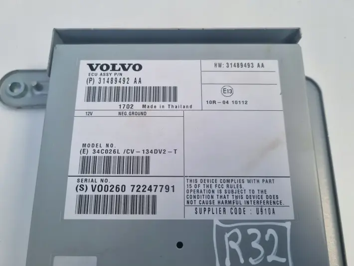 Volvo VOLVO V60 I S60 II V40 II WZMACNIACZ RADIA 31489492AA 31489492