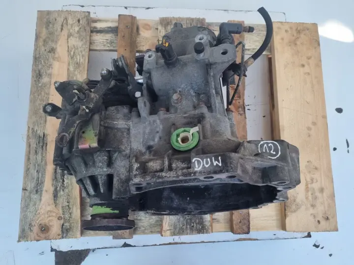 VW Bora 1.6 16V SKRZYNIA BIEGÓW DUW manualna MANUAL