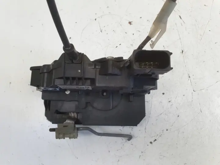 Opel Corsa D ZAMEK DRZWI lewy tył kierowcy 13258266 EQ