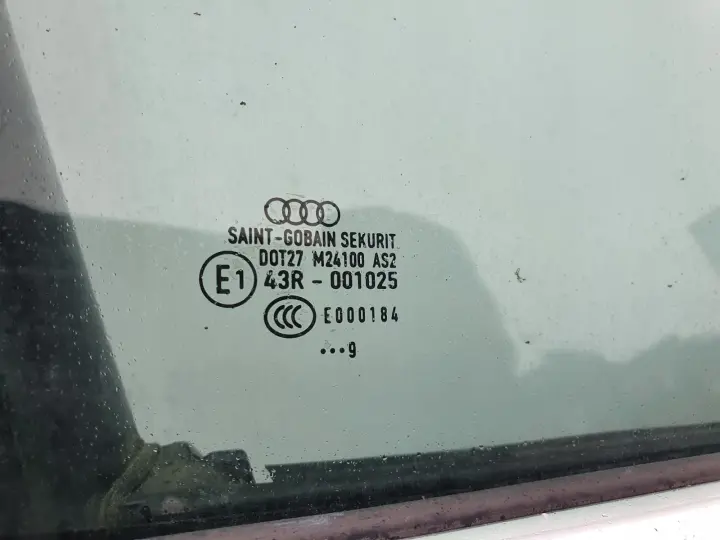 Audi A4 B7 PRZEDNIE DRZWI PRAWE PRAWY PRZÓD LY9B