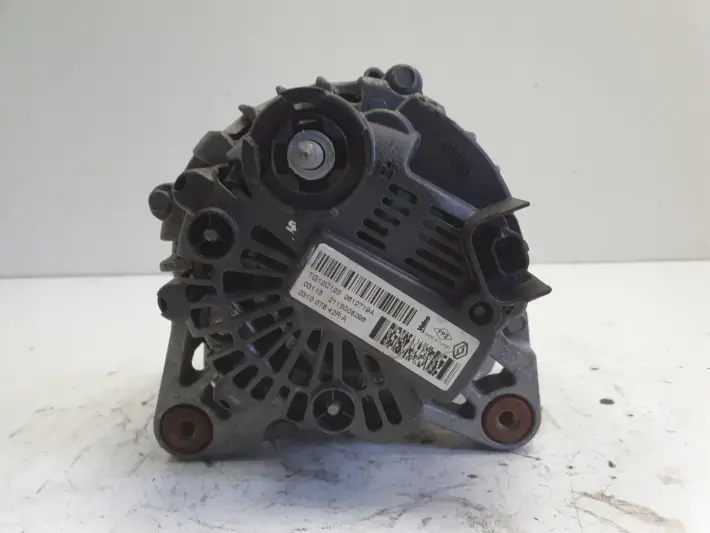 Renault Clio IV 0.9 TCe ALTERNATOR valeo 231007842R