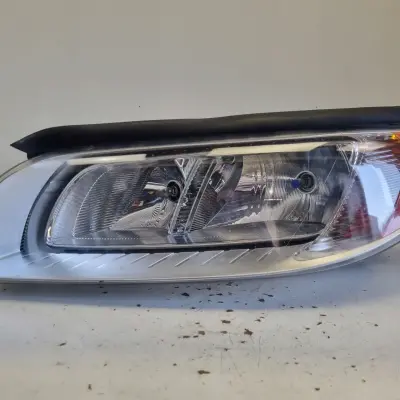 Volvo S80 II V70 III 07-13r PRZEDNIA LAMPA LEWA lewy przód EUROPA 31214351