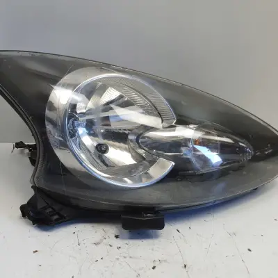 Toyota Aygo I 05-14 PRZEDNIA LAMPA PRAWA prawy przód anglik 89530381
