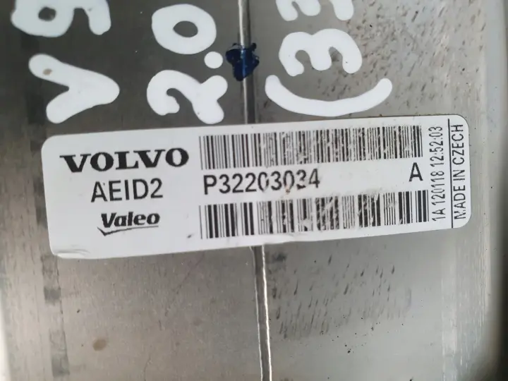17e643e3319e92c7d7b0bc06c144eaa9