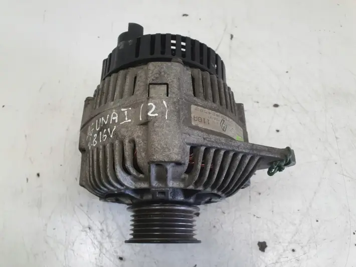 Renault Laguna I 1.8 16V ALTERNATOR 7700424582 valeo 110A