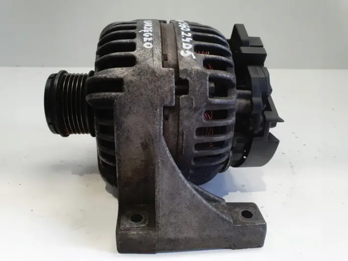 Volvo S60 I V70 II 2.4 D5 ALTERNATOR bosch 30667894 0124525060