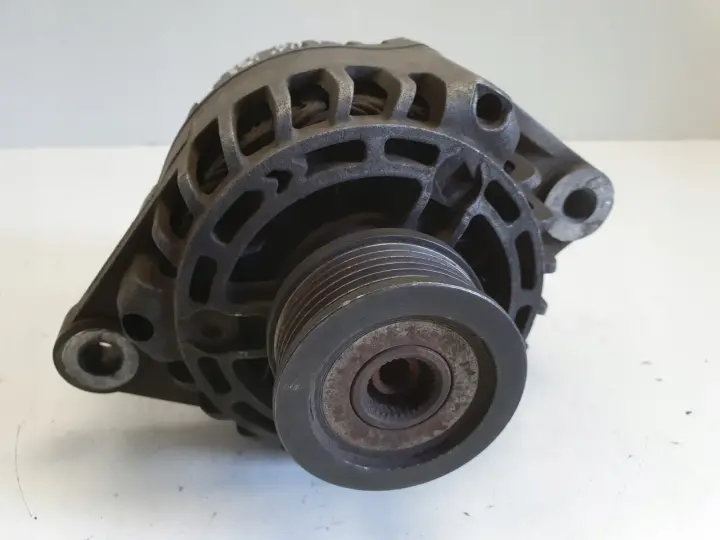 Opel Vectra C 1.9 CDTI ALTERNATOR denso 13117340 105A
