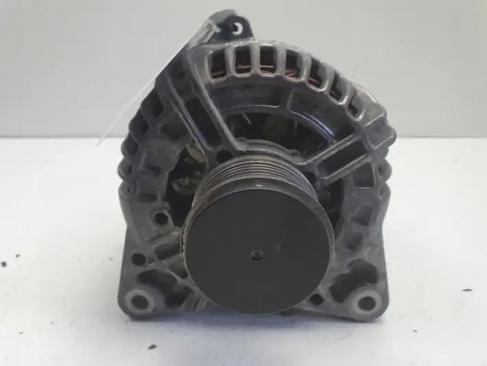 Renault Kangoo II 1.5 DCI ALTERNATOR bosch 0124525139